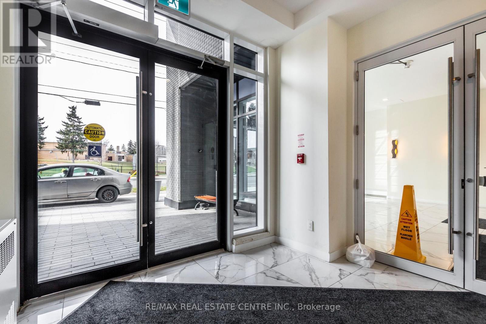 #708 -128 KING ST N, #708