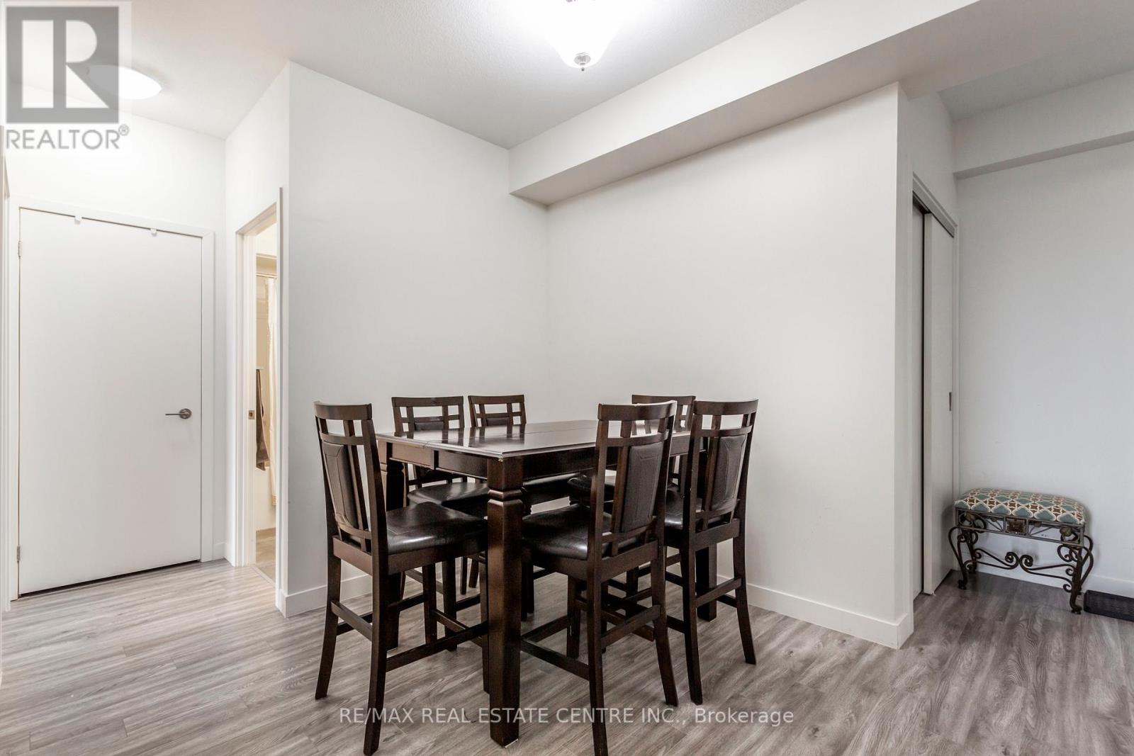 #708 -128 KING ST N, #708