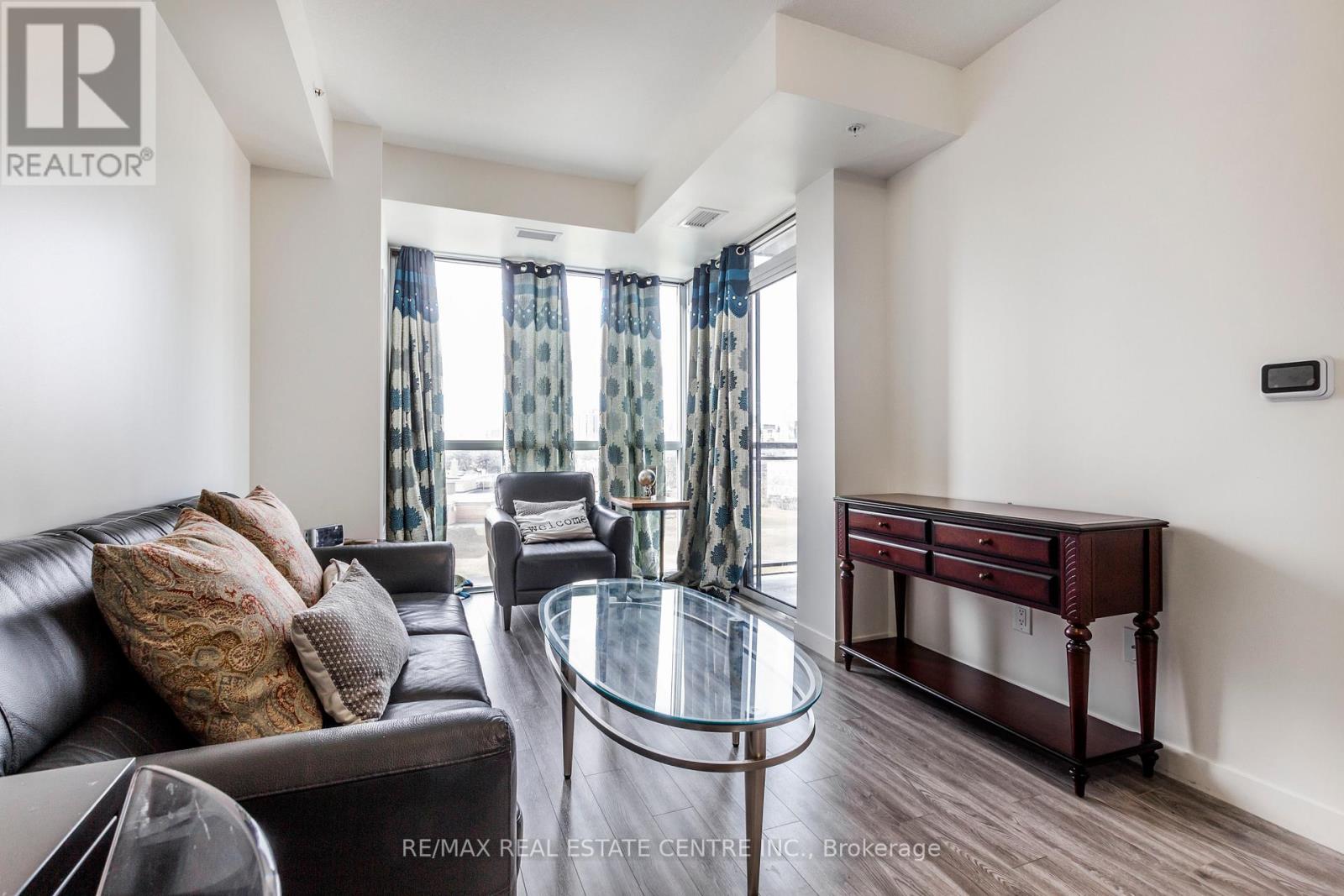 #708 -128 KING ST N, #708