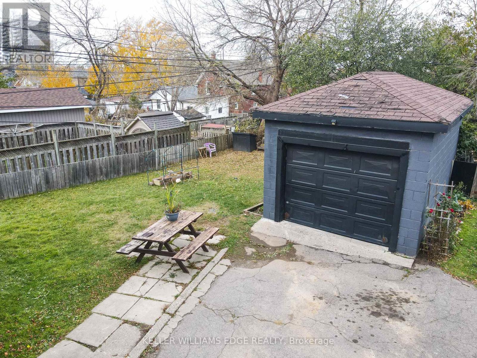 240 DALHOUSIE ST