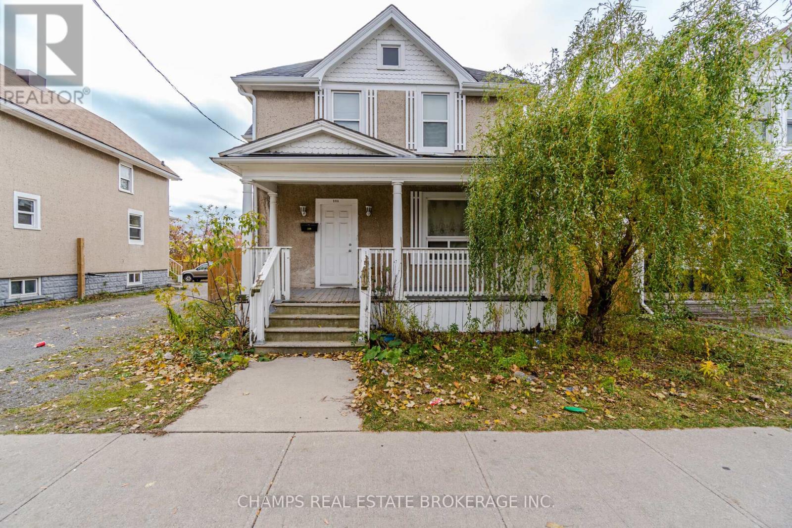 100 QUEENSTON ST