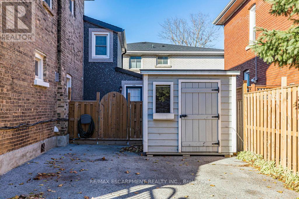 107 MURRAY ST