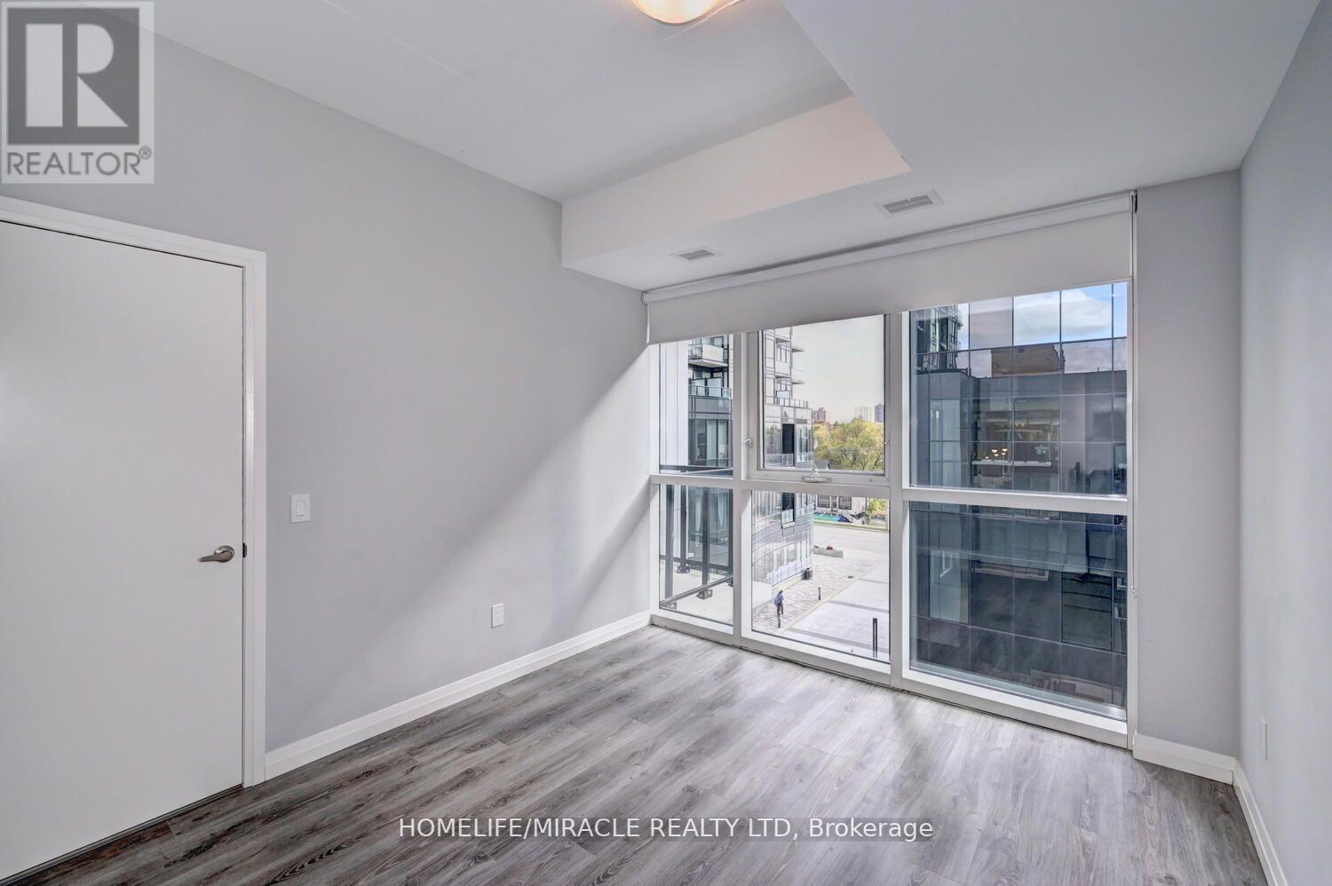 #401 -108 GARMENT ST, #401