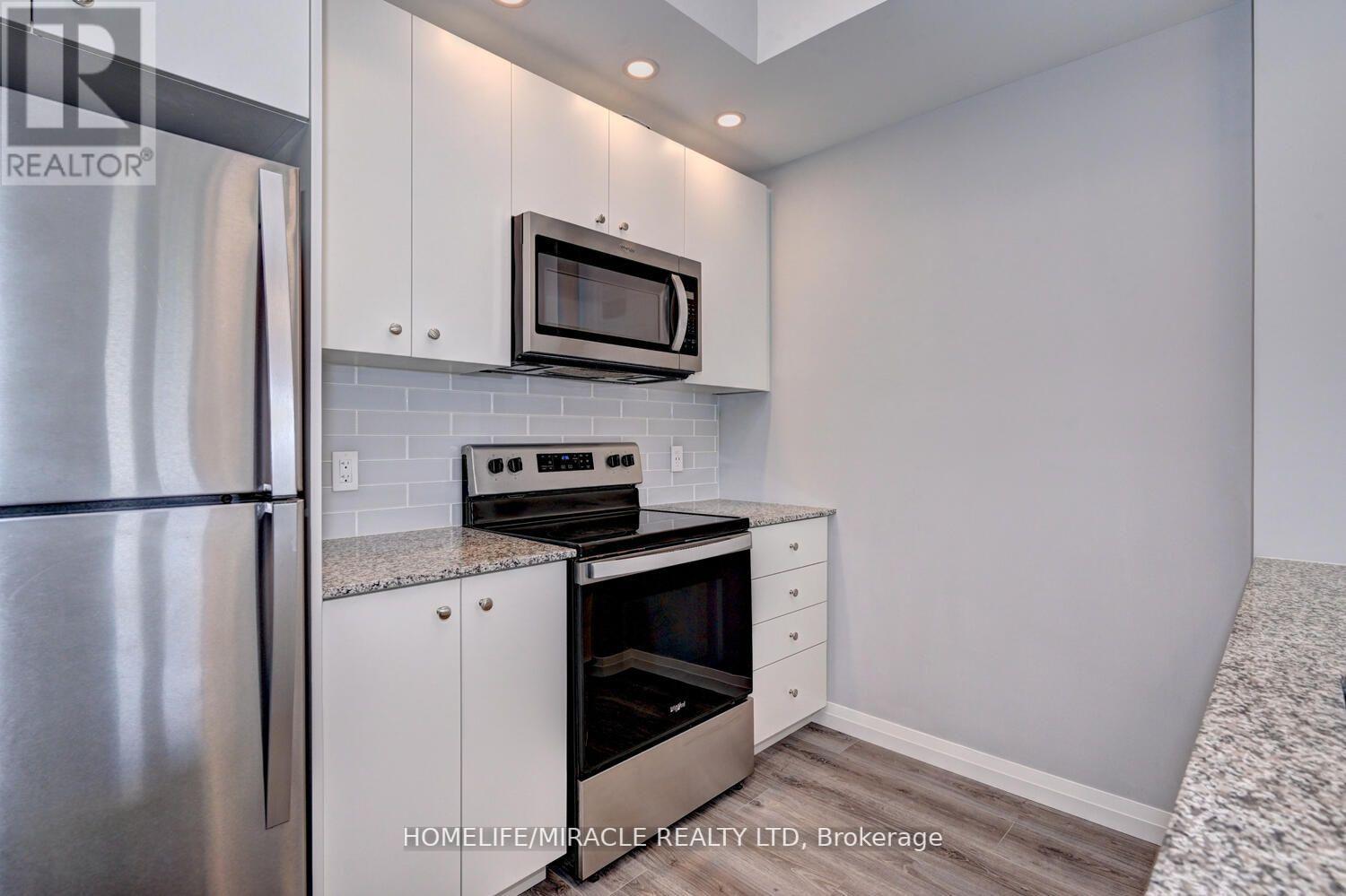 #401 -108 GARMENT ST, #401