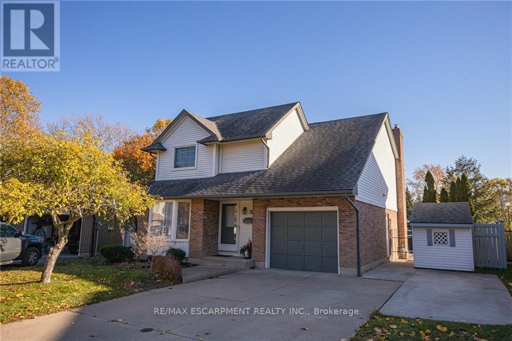 50 GREENMEADOW CRT