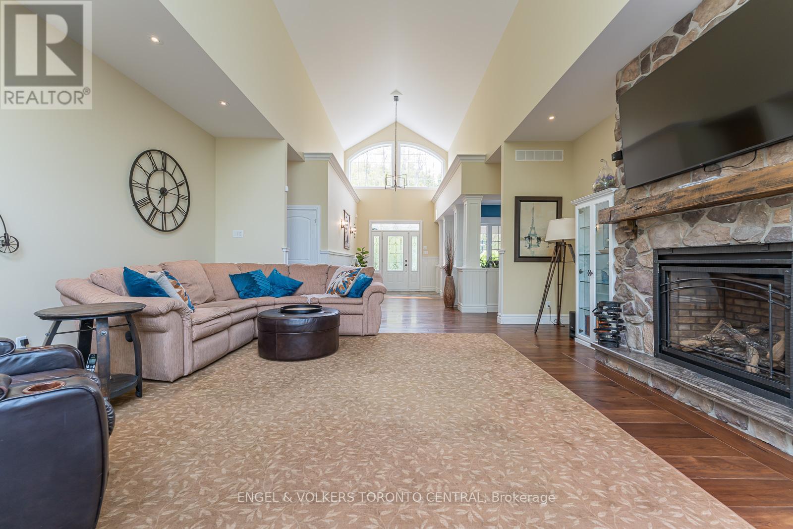 202 NAUTICAL LANE