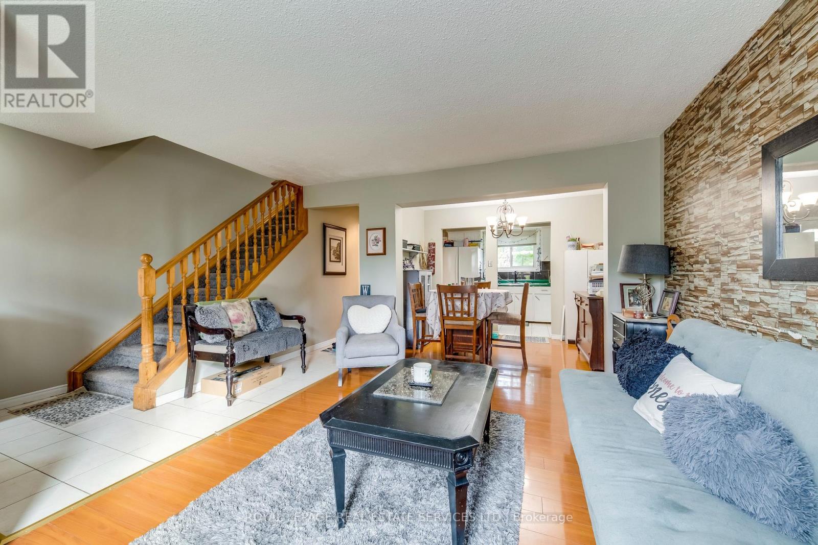 #22 -54 RIVERDALE DR, #22