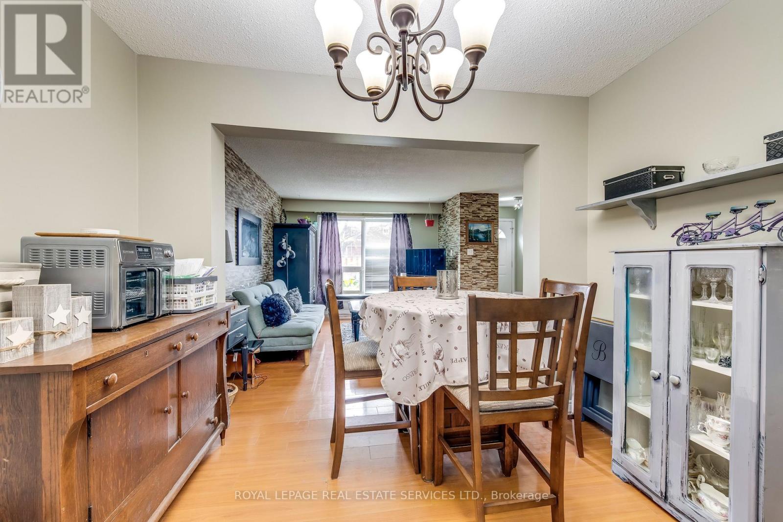 #22 -54 RIVERDALE DR, #22