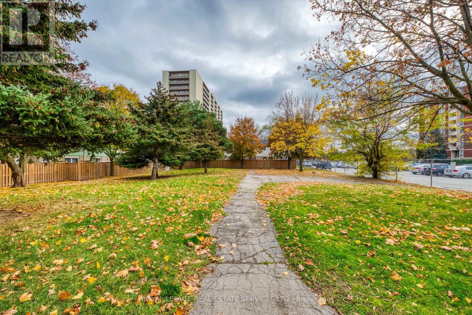 #22 -54 RIVERDALE DR, #22
