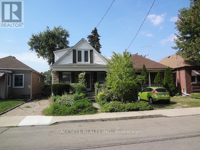 99 BARONS AVE N