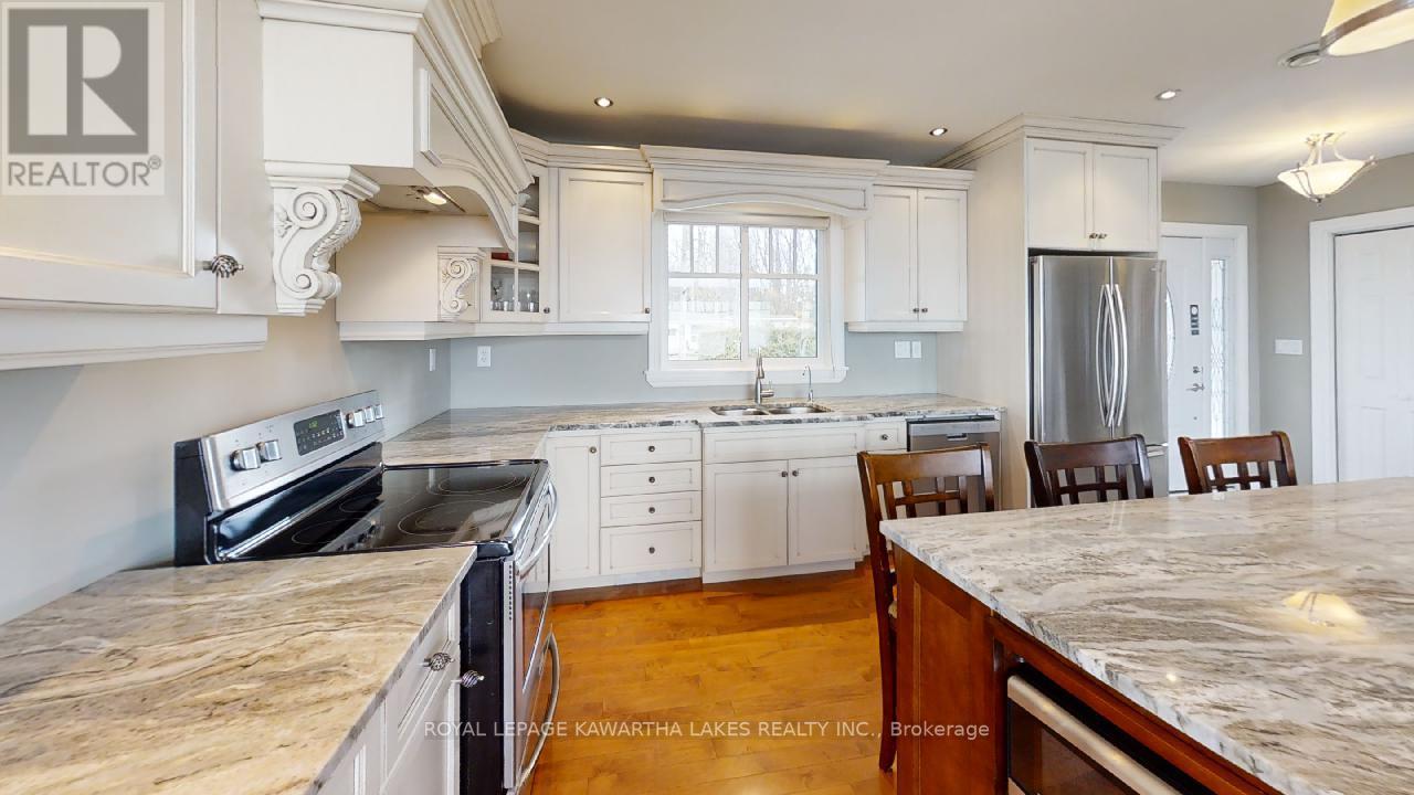 1425 KILLARNEY BAY RD
