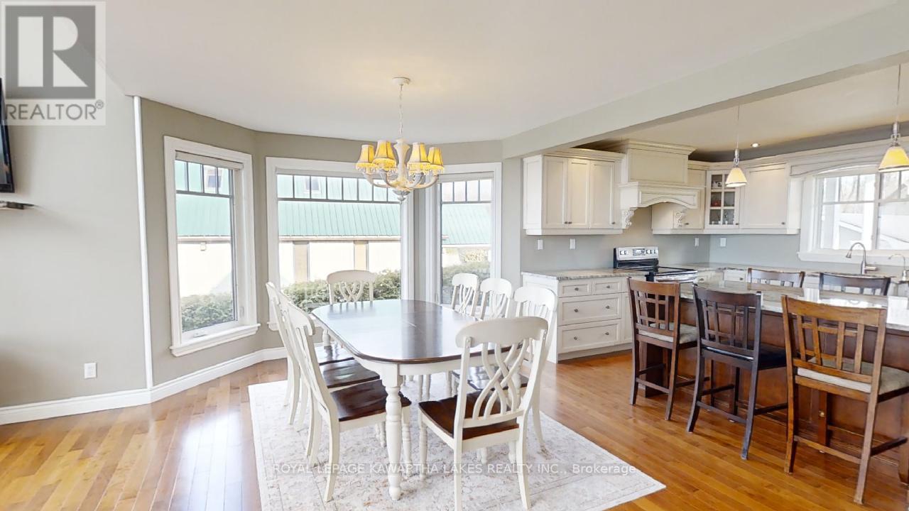 1425 KILLARNEY BAY RD