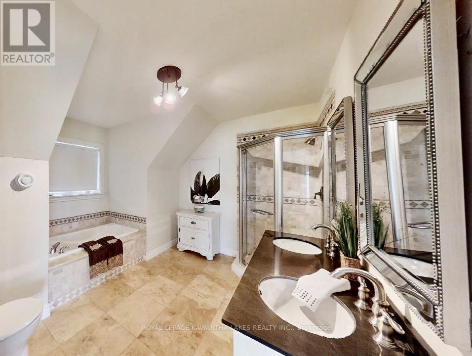 1425 KILLARNEY BAY RD