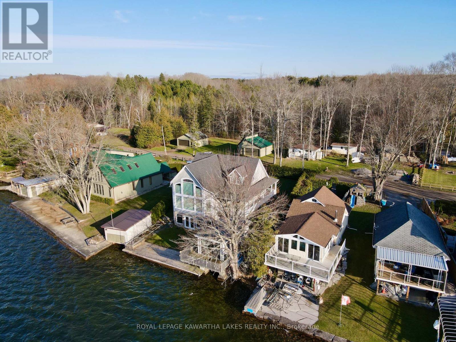1425 KILLARNEY BAY RD