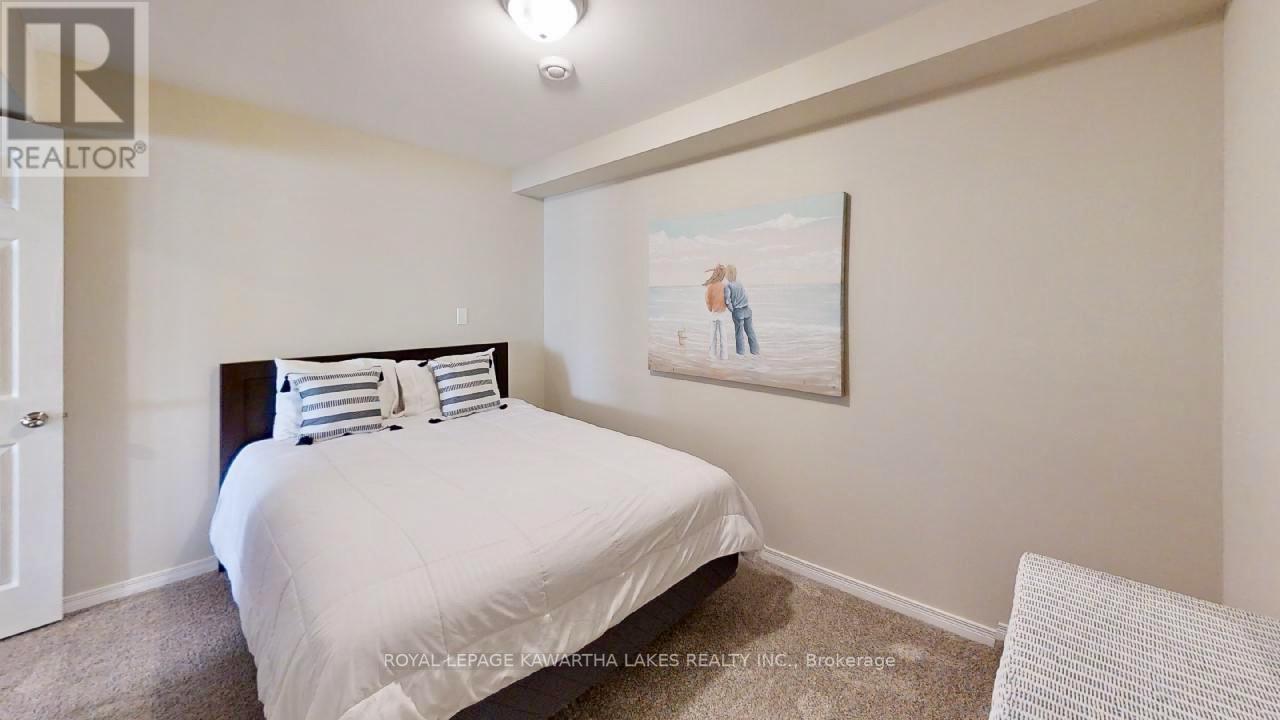 1425 KILLARNEY BAY RD