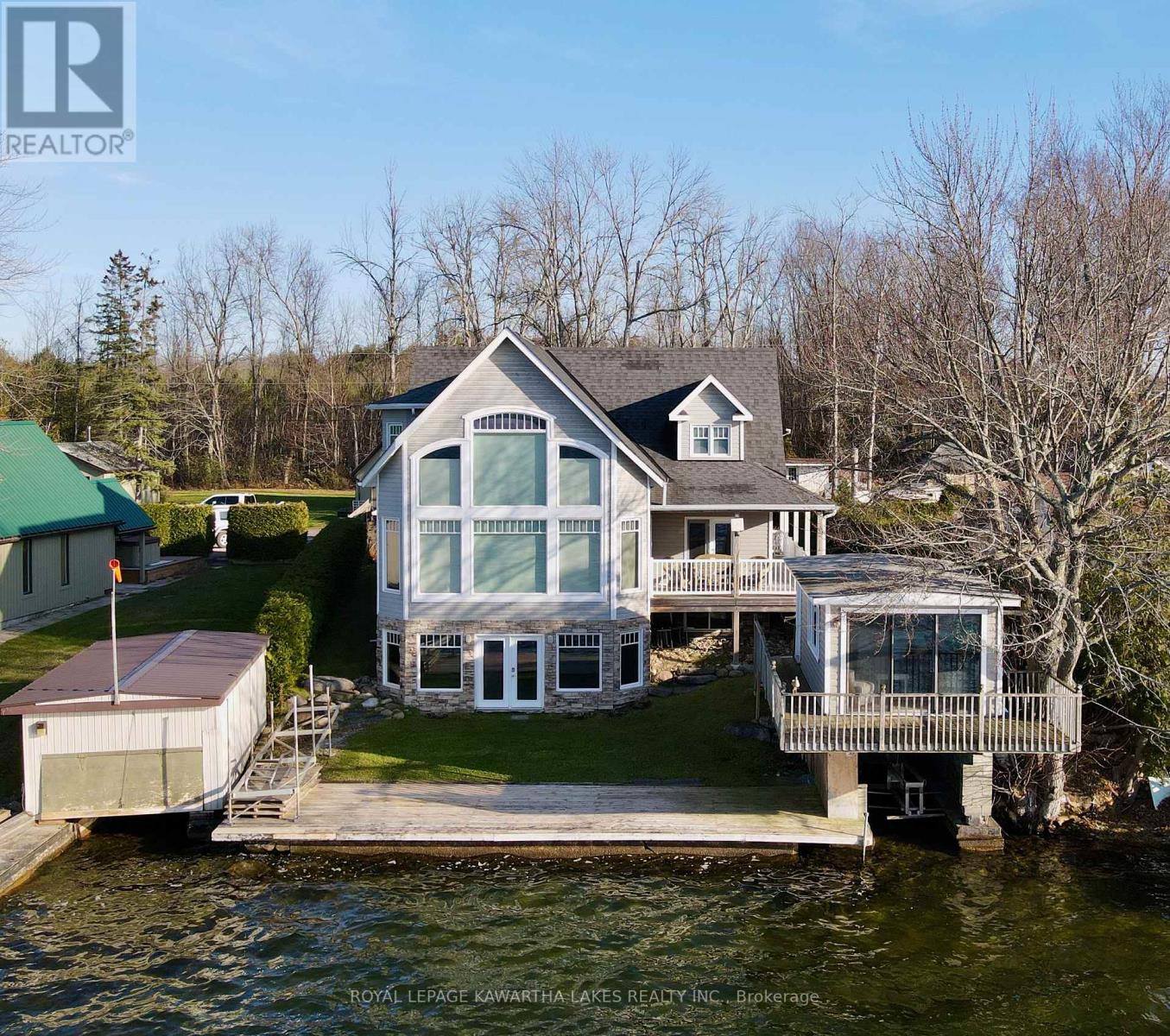 1425 KILLARNEY BAY RD