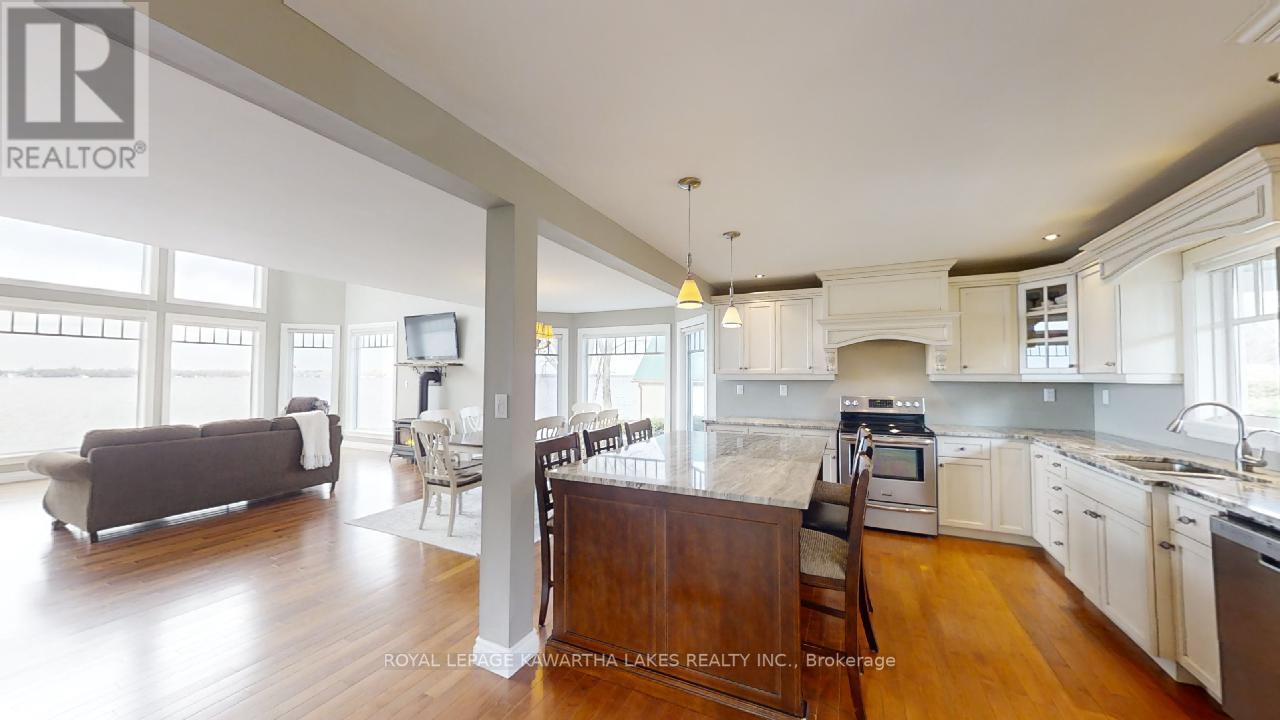 1425 KILLARNEY BAY RD