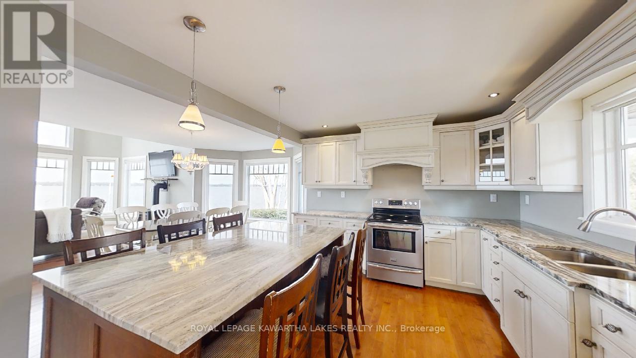 1425 KILLARNEY BAY RD
