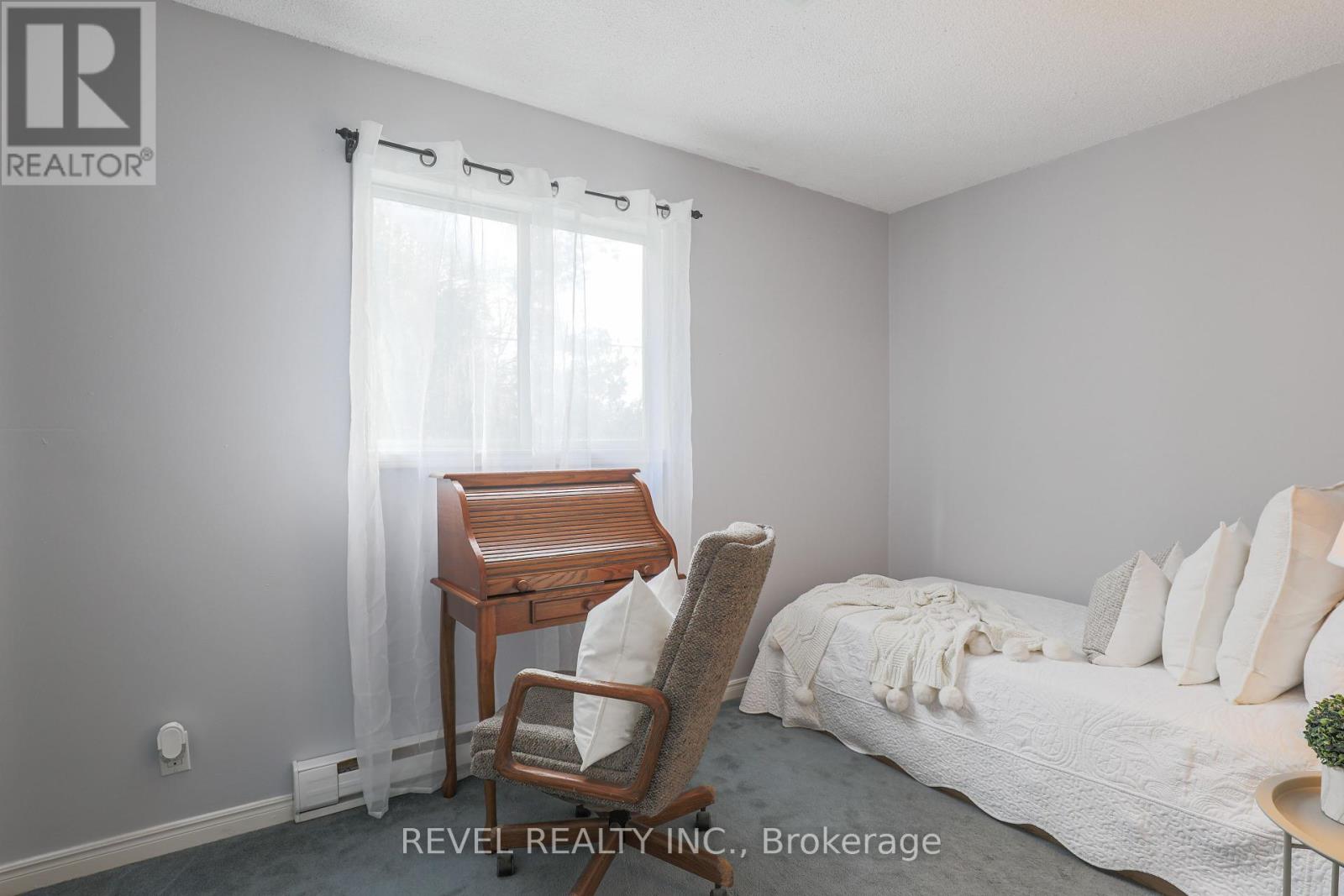 36 BIRCHCLIFF AVE