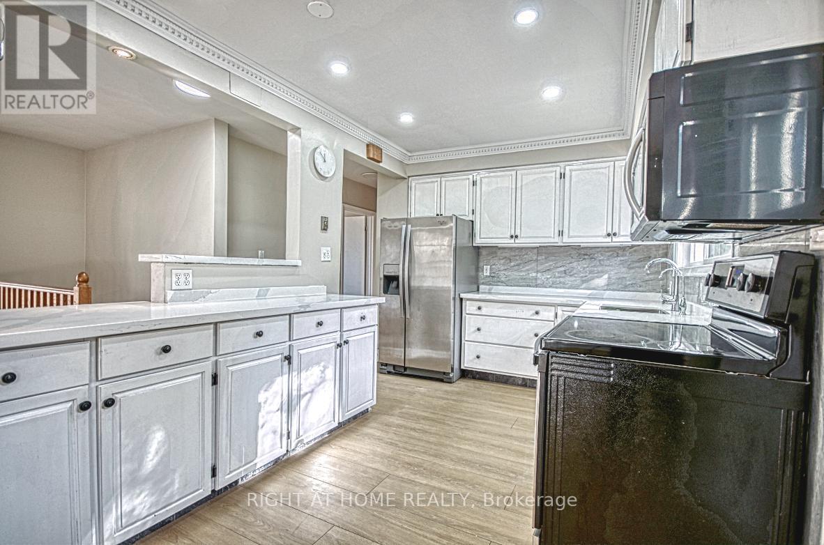 22 COLONIAL CRT