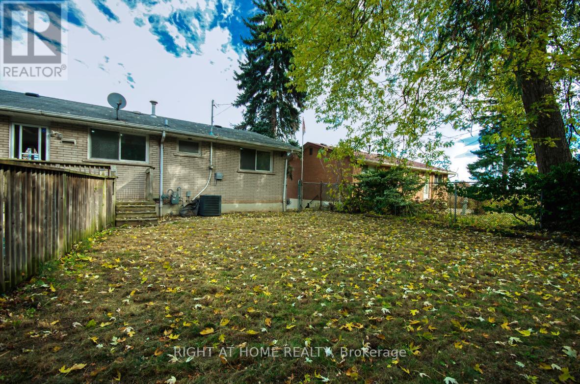 22 COLONIAL CRT