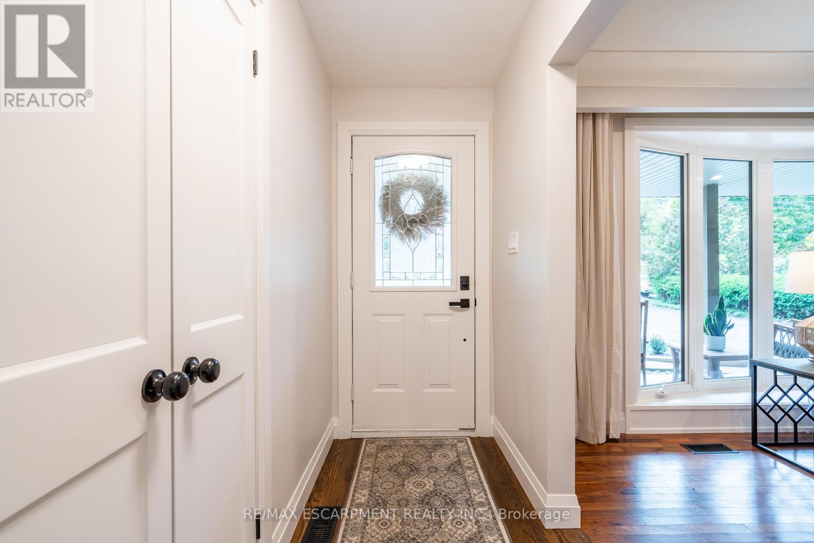 4 VALLEYDALE CRT