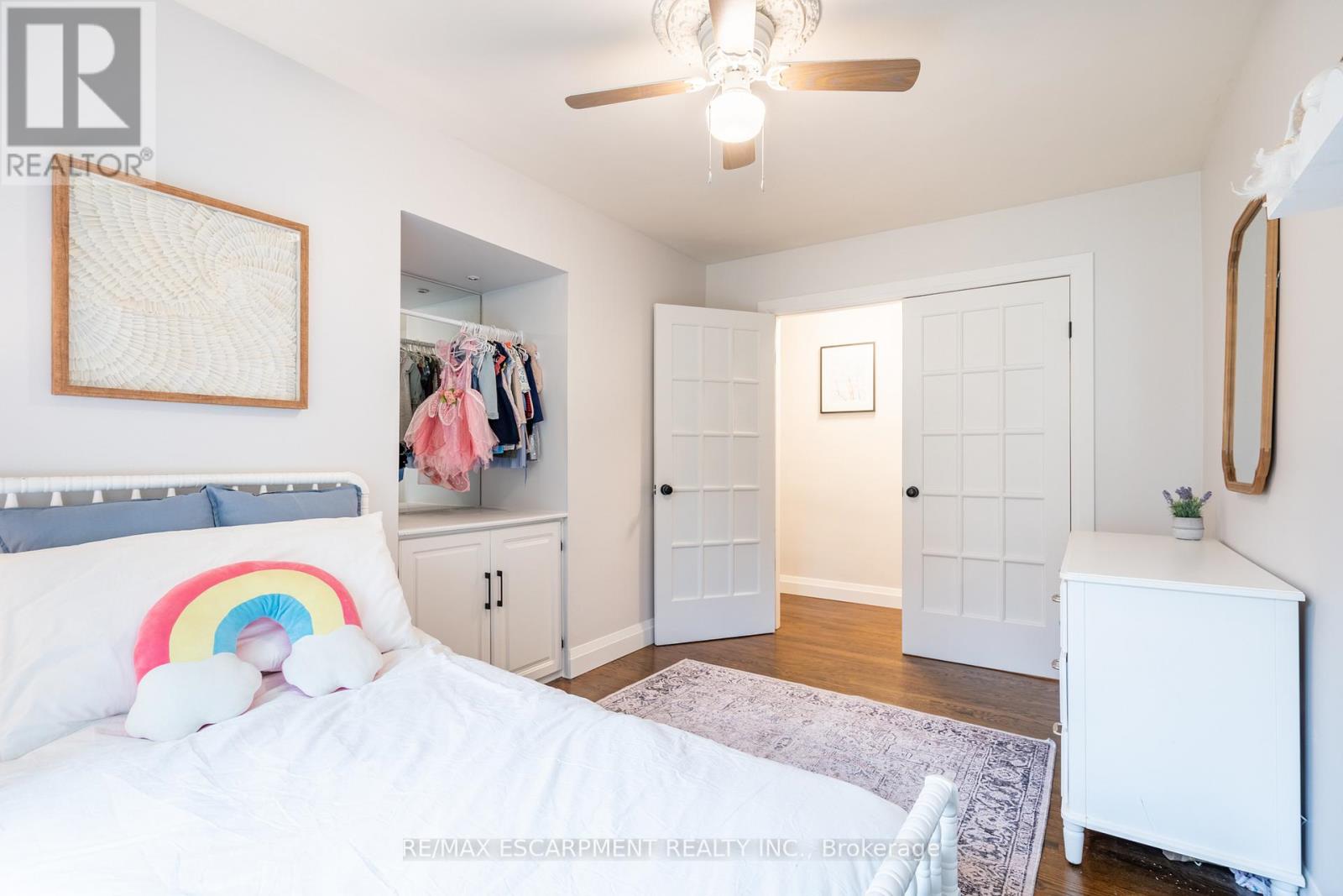 4 VALLEYDALE CRT