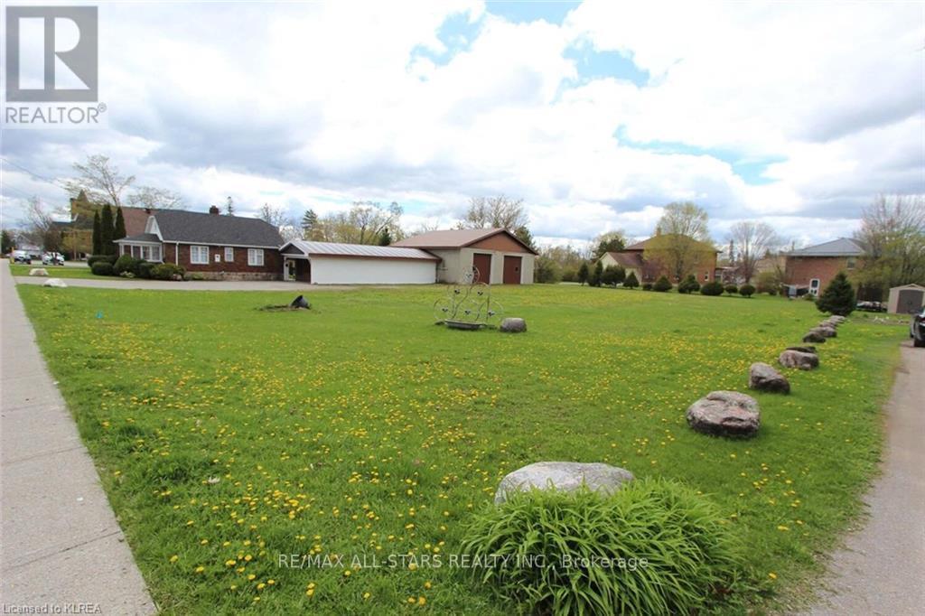 22 JOSEPH & LOT 8 PL70 ST