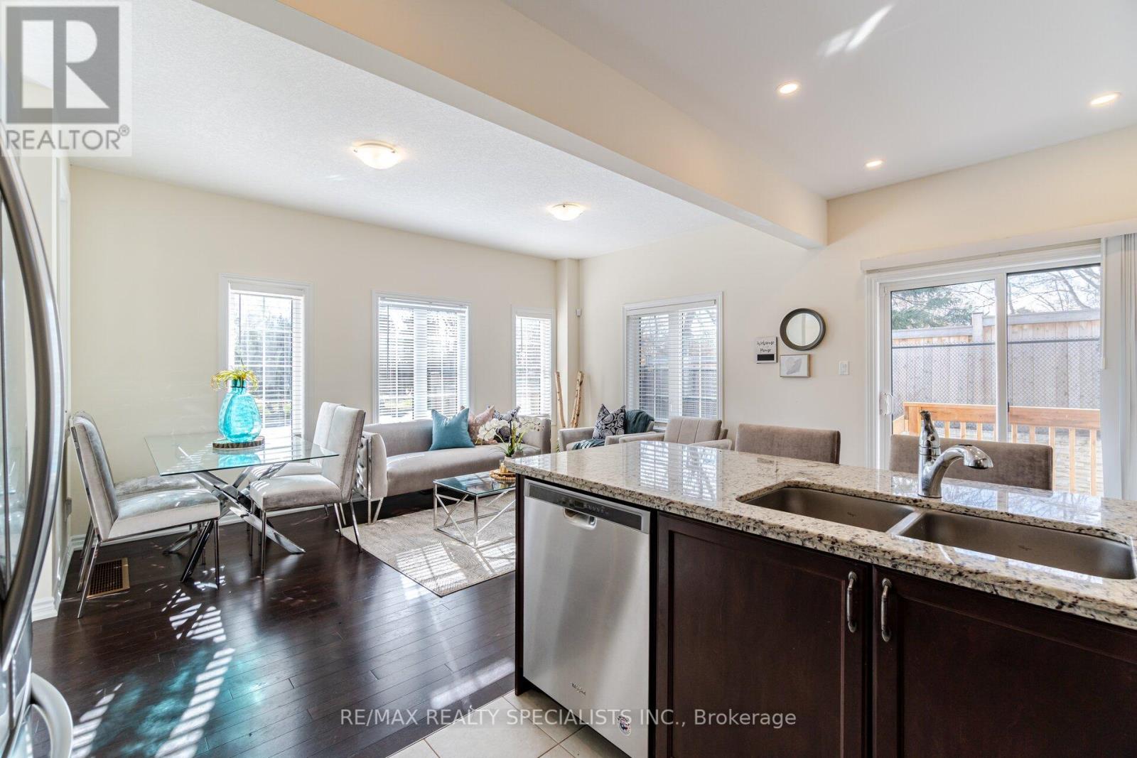 #1 -515 GARNER RD W, #1