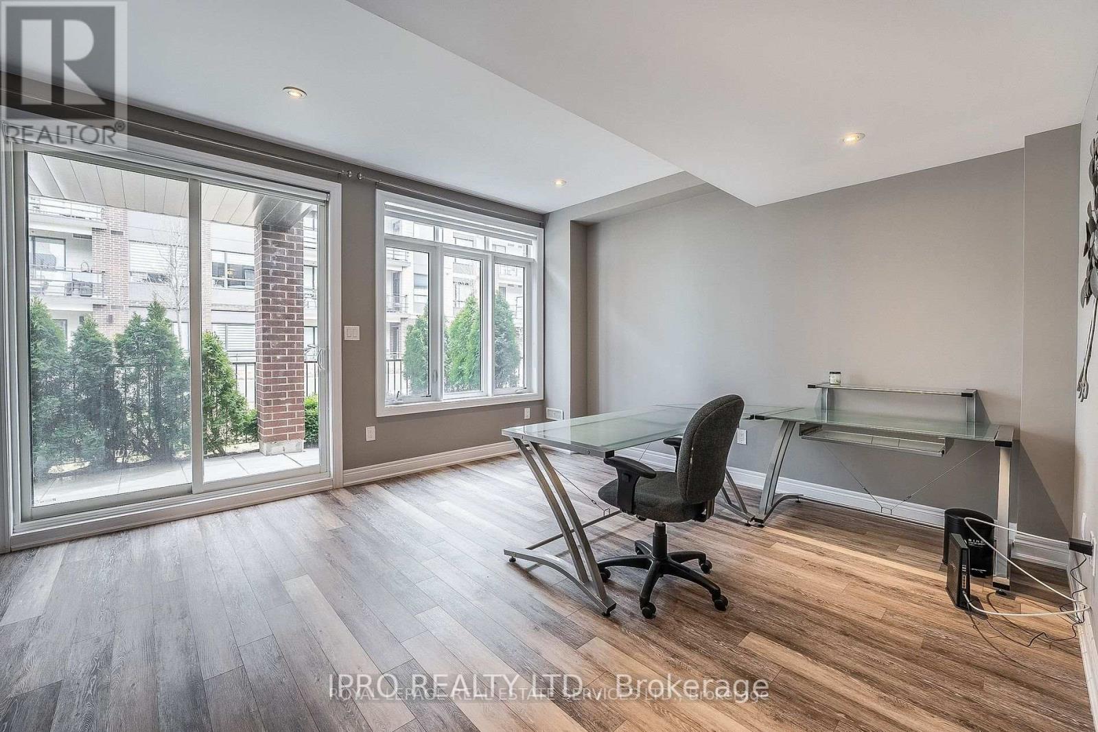 16 WATERVIEW LANE