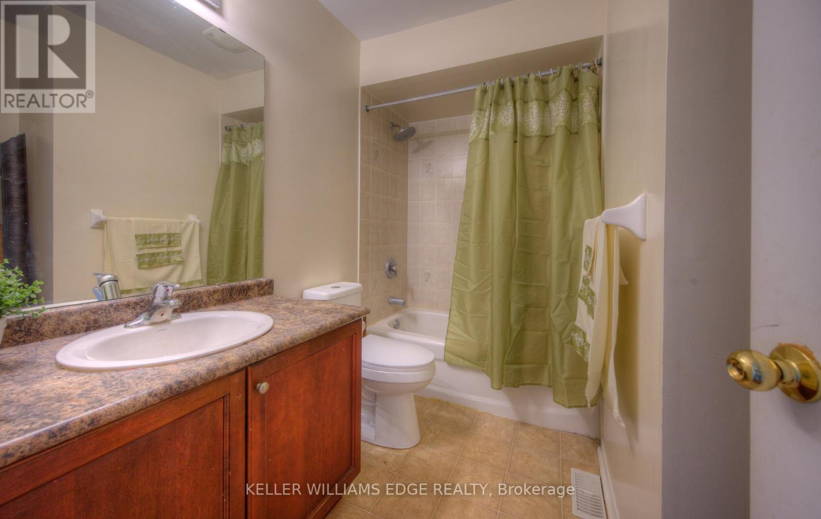 49 WALDIE CRES