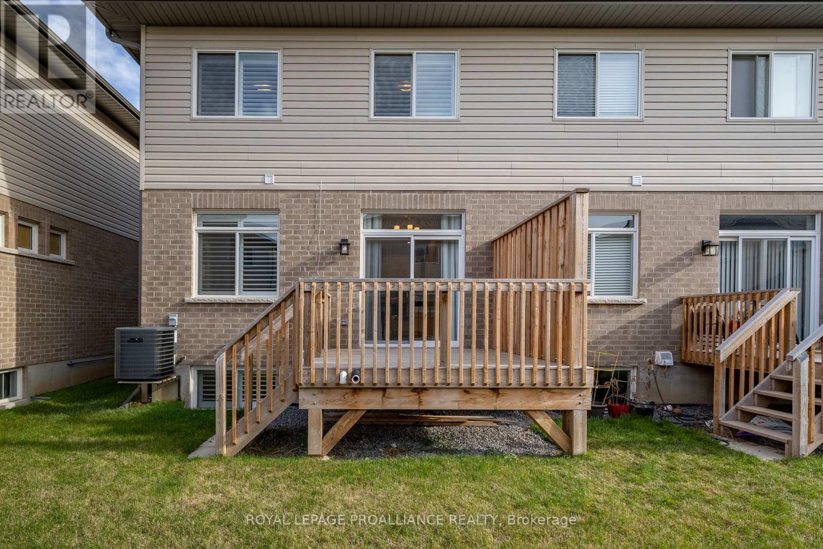 27 NIPIGON ST