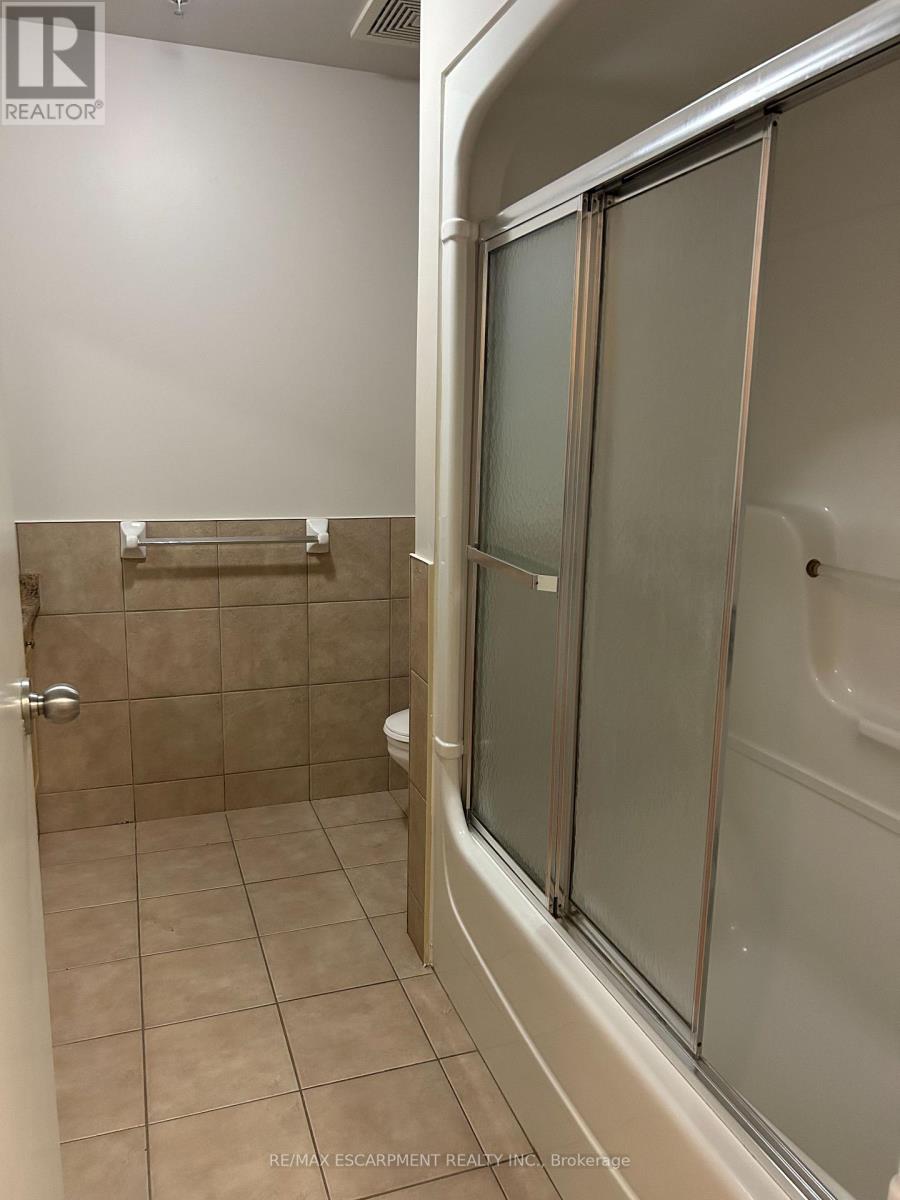 #203 -150 COLBORNE ST E, #203