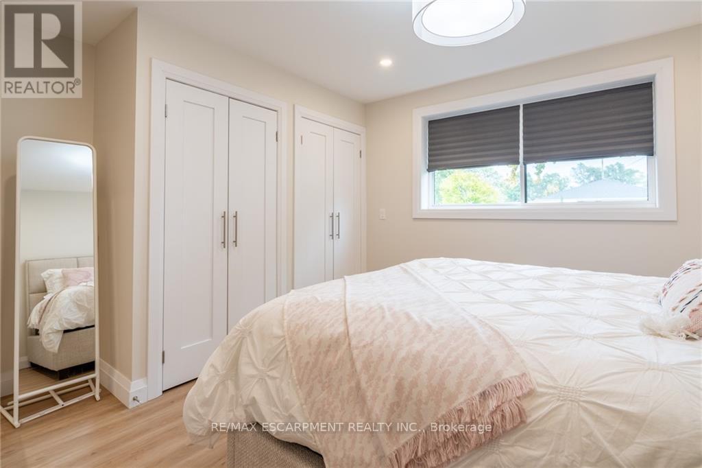 399 DENLOW AVE