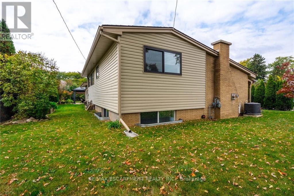 399 DENLOW AVE