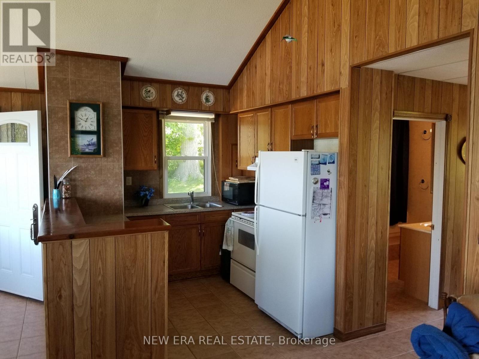 1303 SOUTH SHORE RD