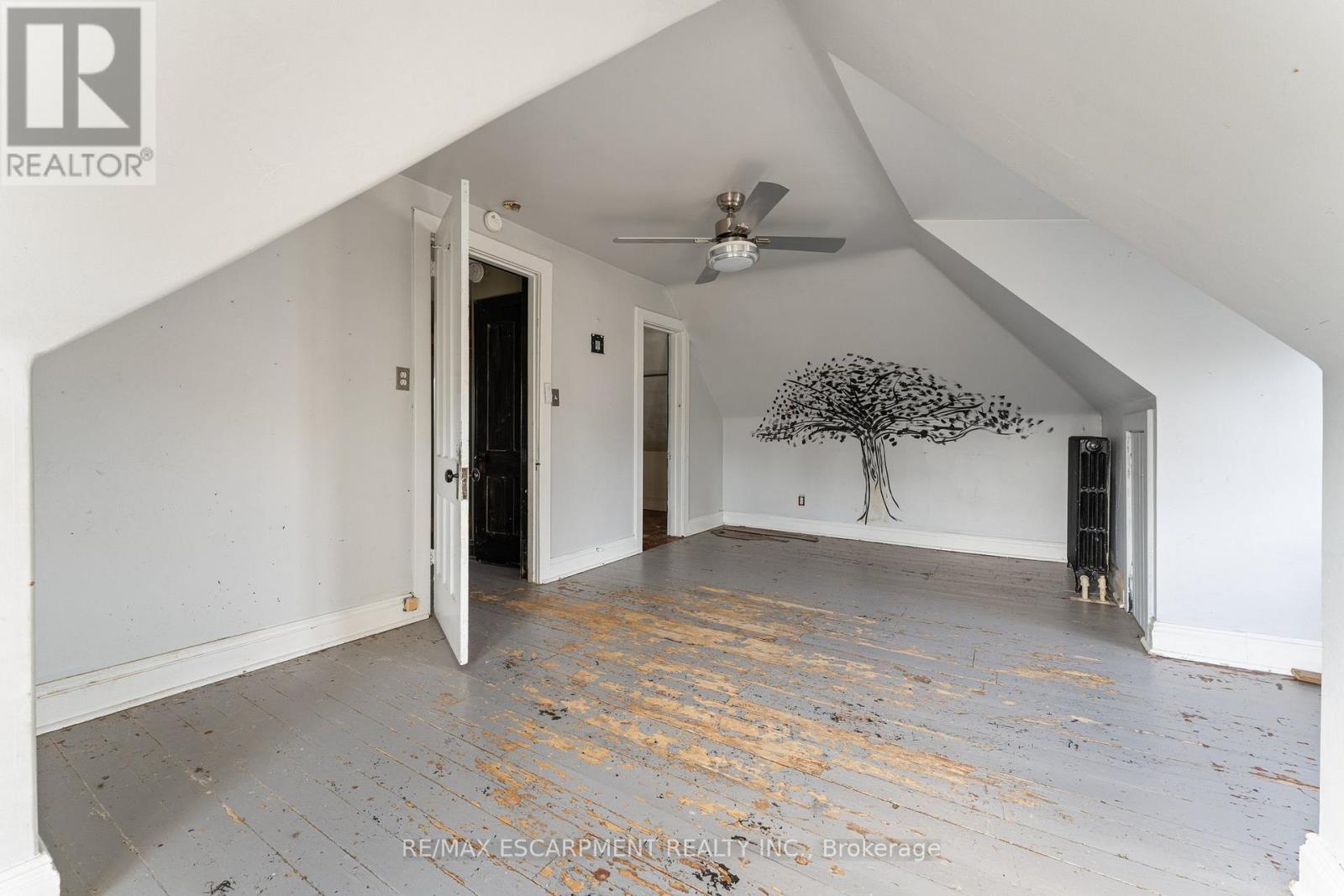 214 ROBINSON RD
