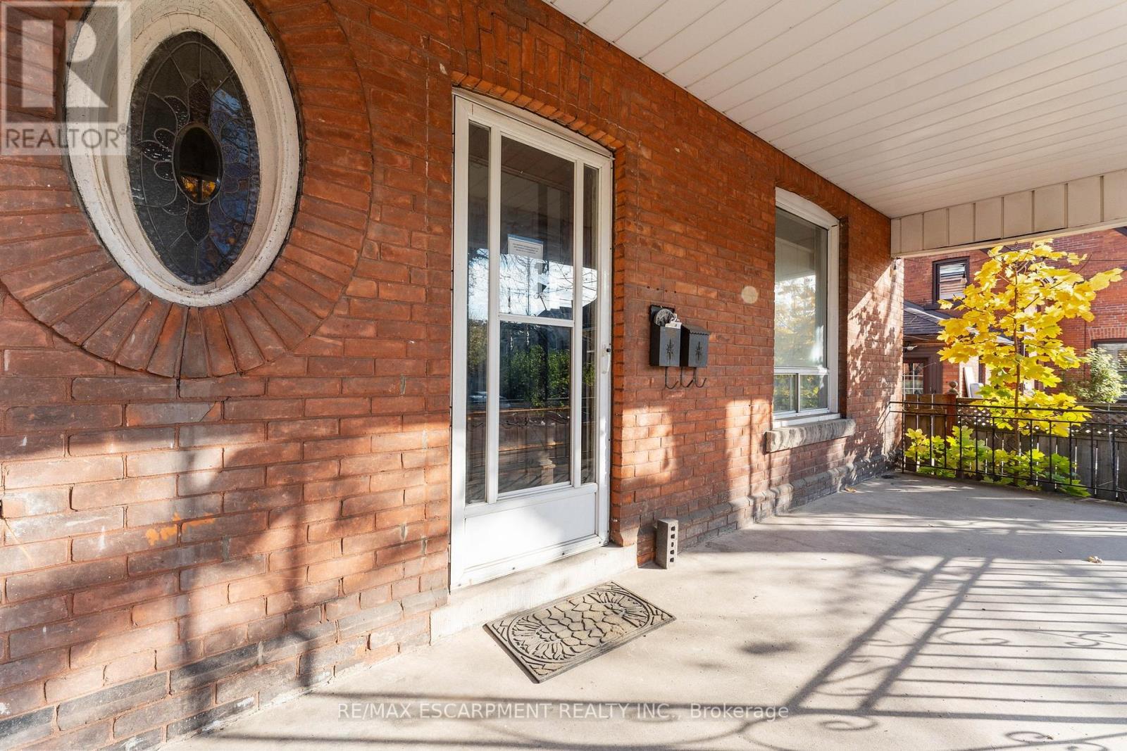 214 ROBINSON RD