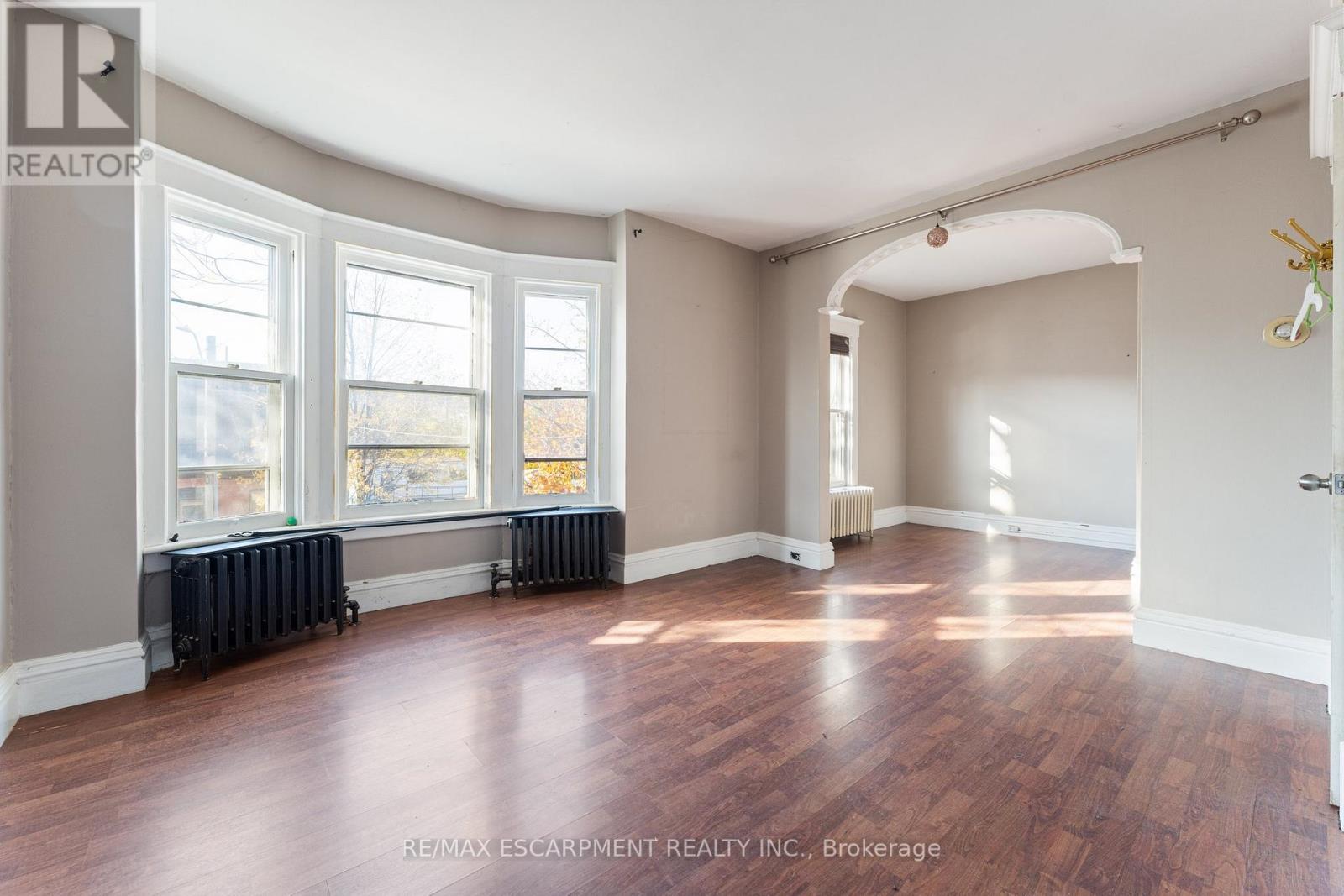 214 ROBINSON RD
