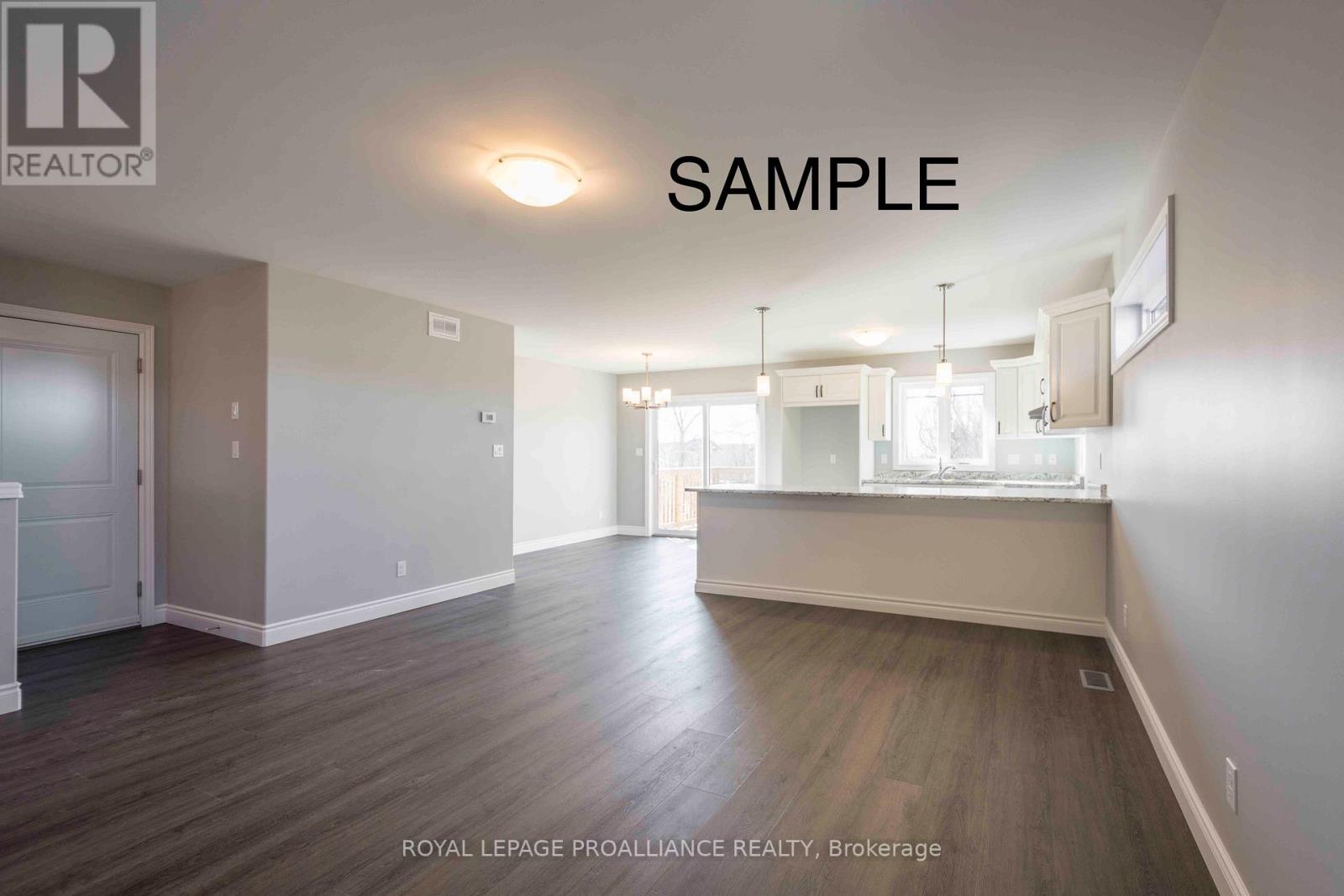 51 MACKENZIE JOHN CRES