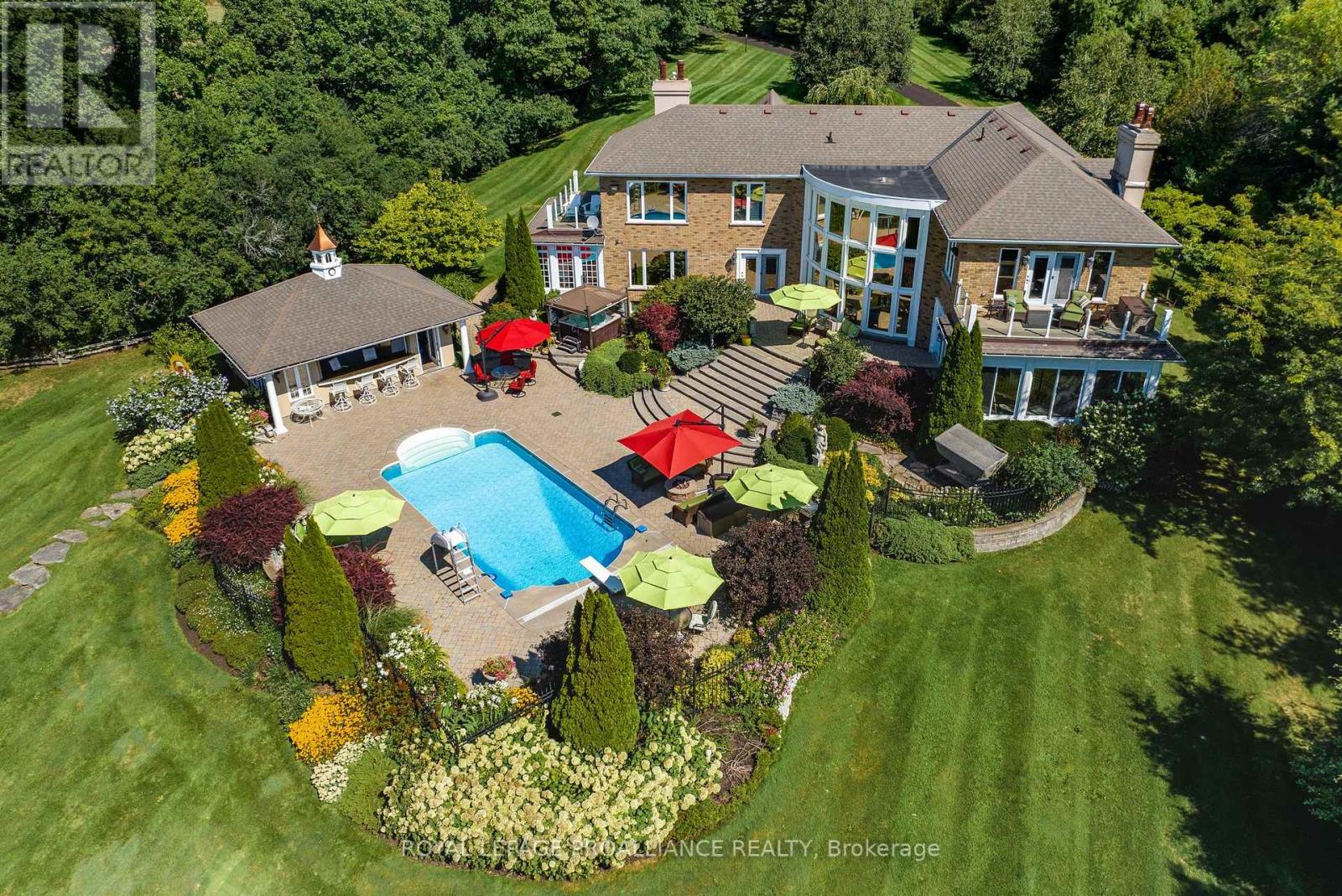 1261 COUNTY RD 20 RD