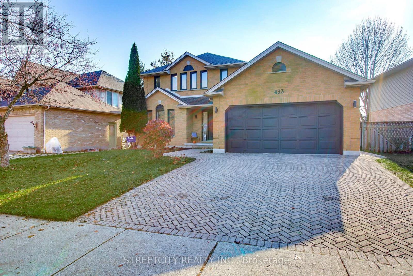 433 AMBLESIDE DR