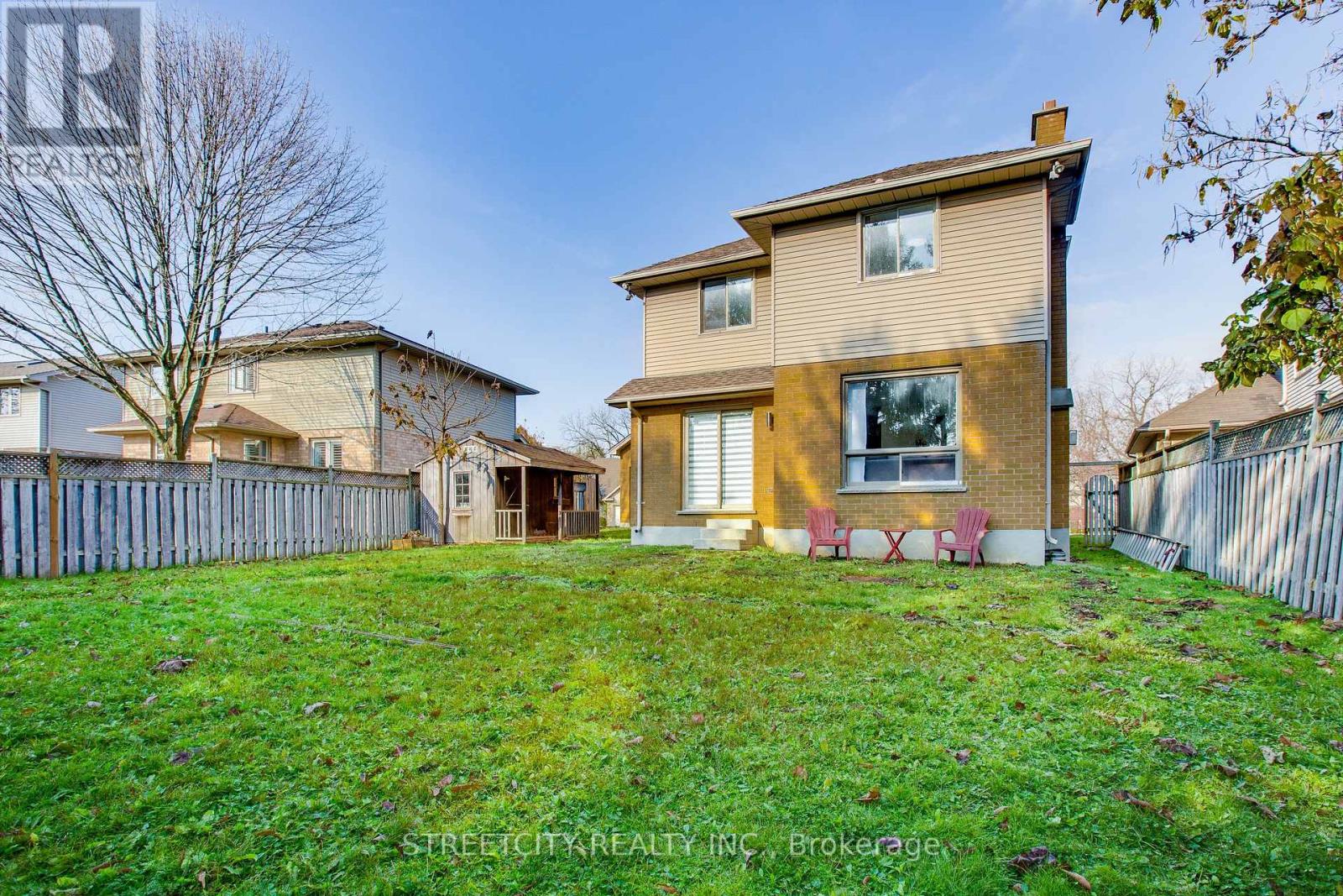433 AMBLESIDE DR