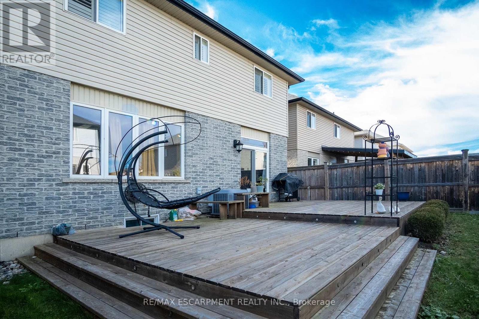 1363 UPPER PARADISE RD