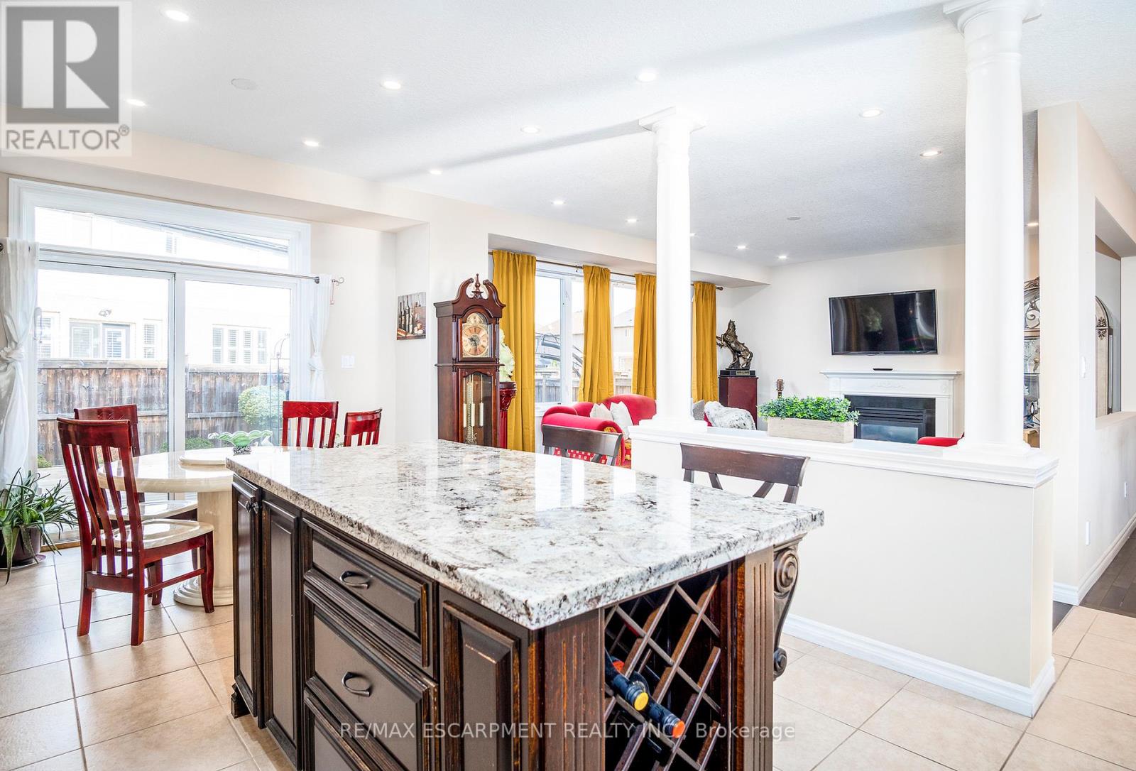 1363 UPPER PARADISE RD
