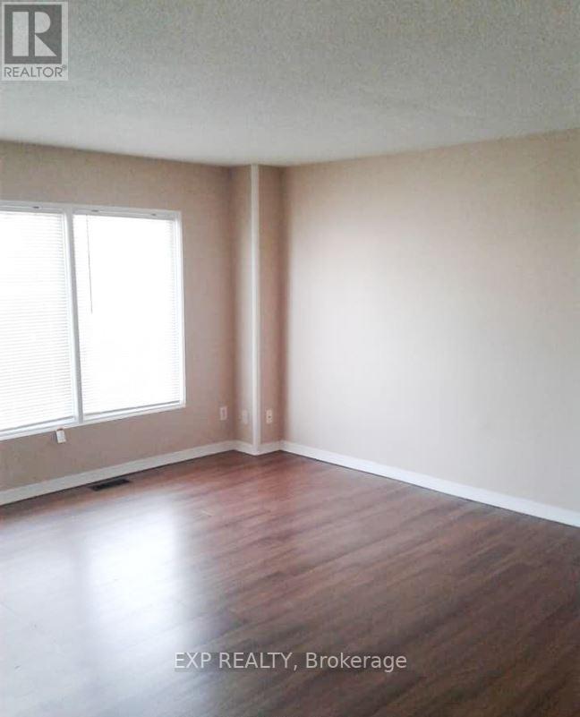 #10 -525 PARKVIEW CRES, #10