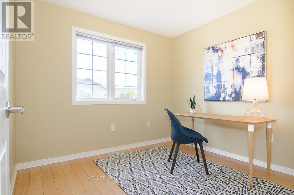 #44 -76 FRANCES AVE, #44