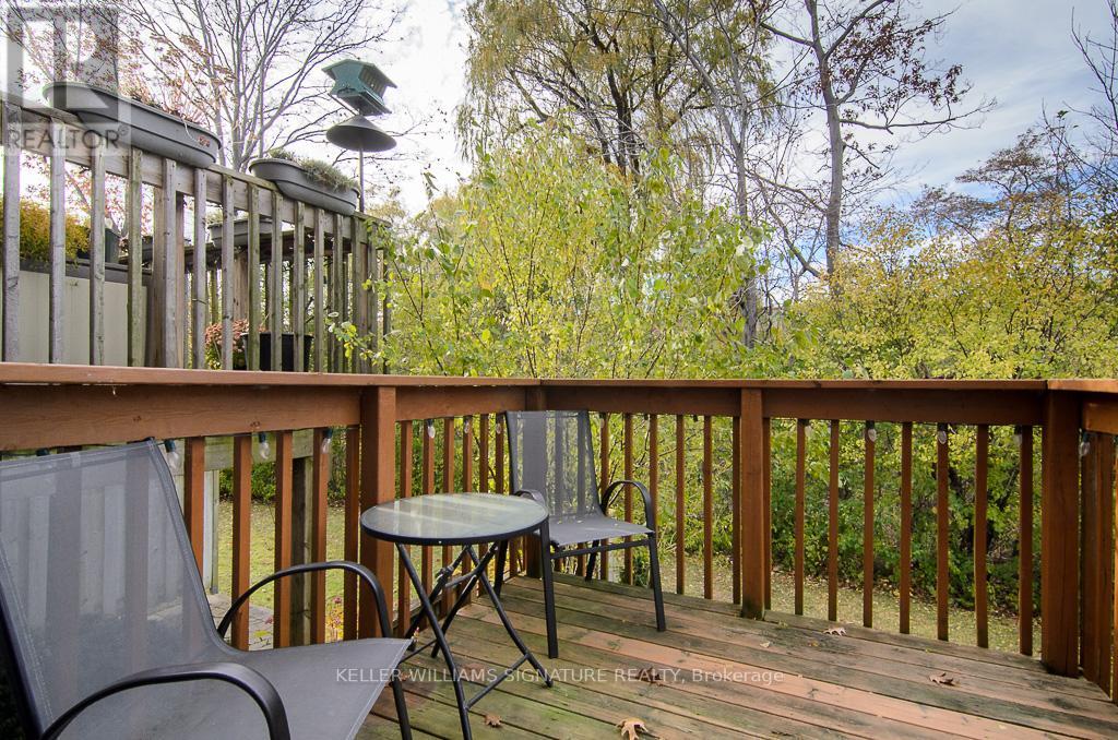 #44 -76 FRANCES AVE, #44