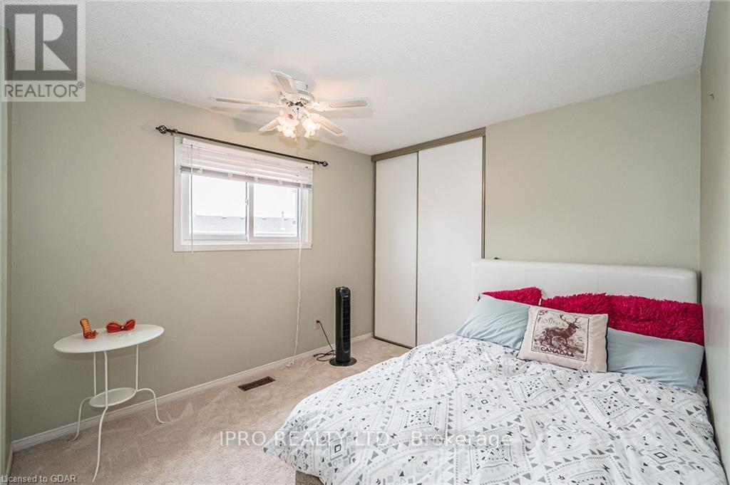 5 HAVENWOOD CRT