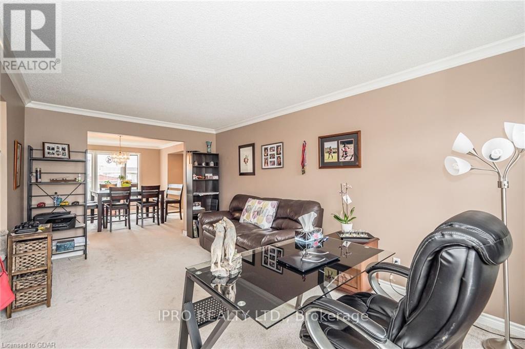 5 HAVENWOOD CRT